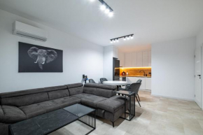 Briz Sea View Apartment with Free Parking
